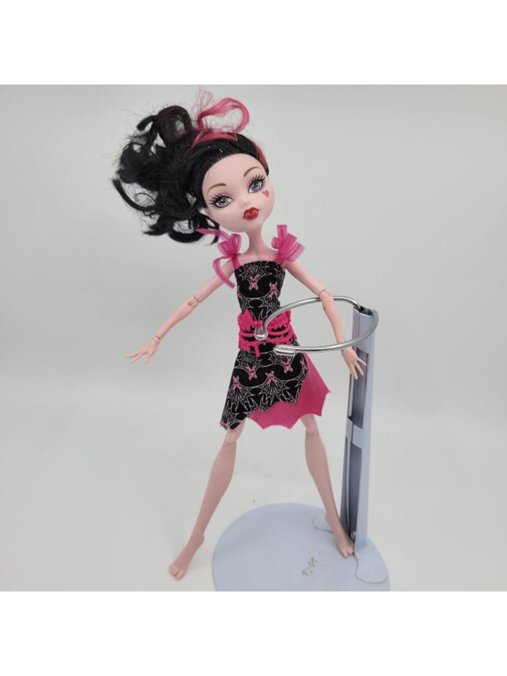 Mattel Monster High Frights, Camera, Action! Black Carpet Draculaura 10.5" Doll
